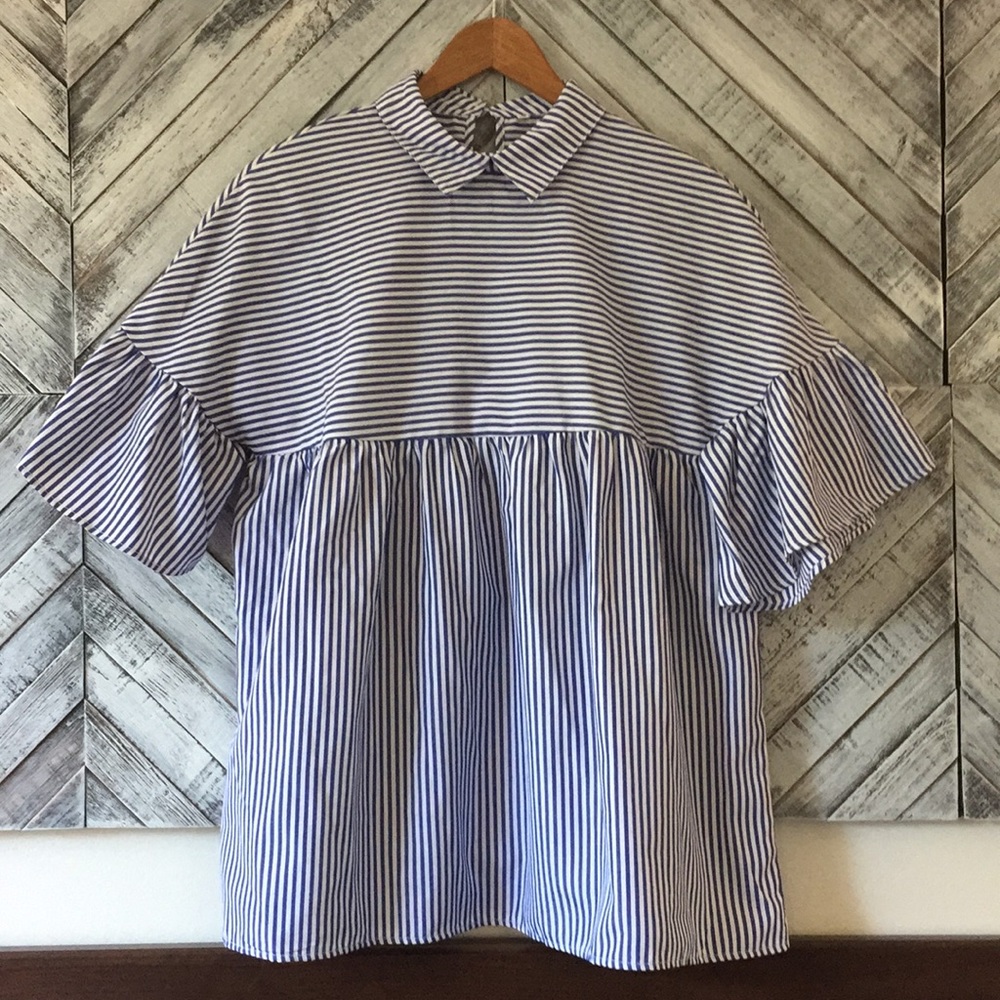 Short sleeve blouse - runs large